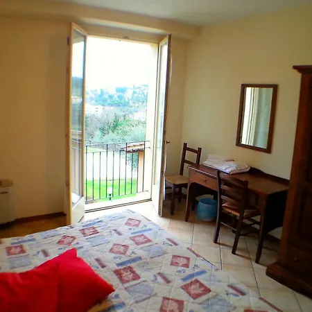 马里迪亚纳酒店